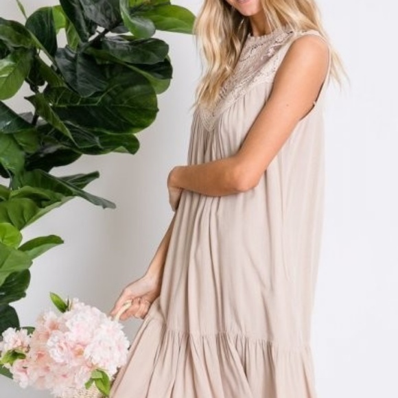 Vintage Boho Lace Ruffled Dress - Picture 4 of 8